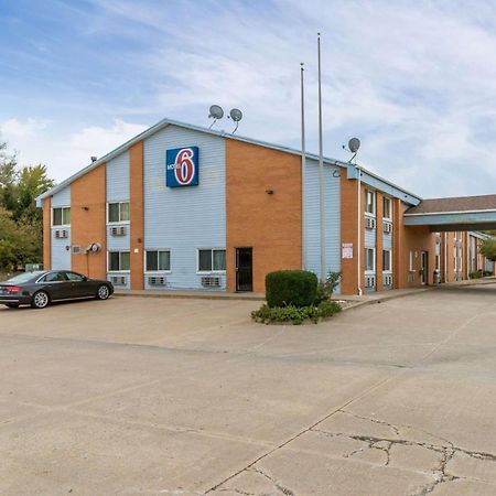 Motel 6-Davenport, Ia Bagian luar foto