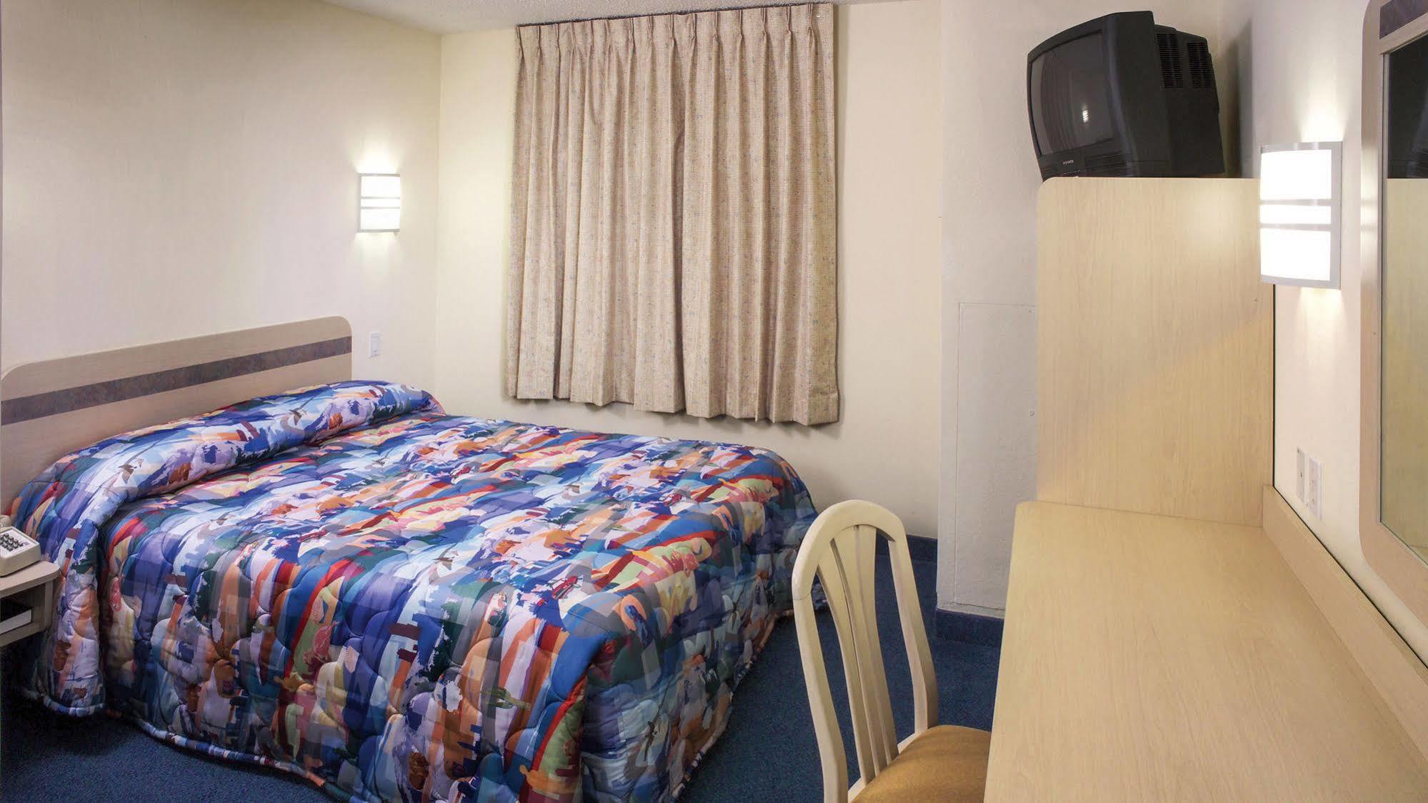 Motel 6-Davenport, Ia Bagian luar foto