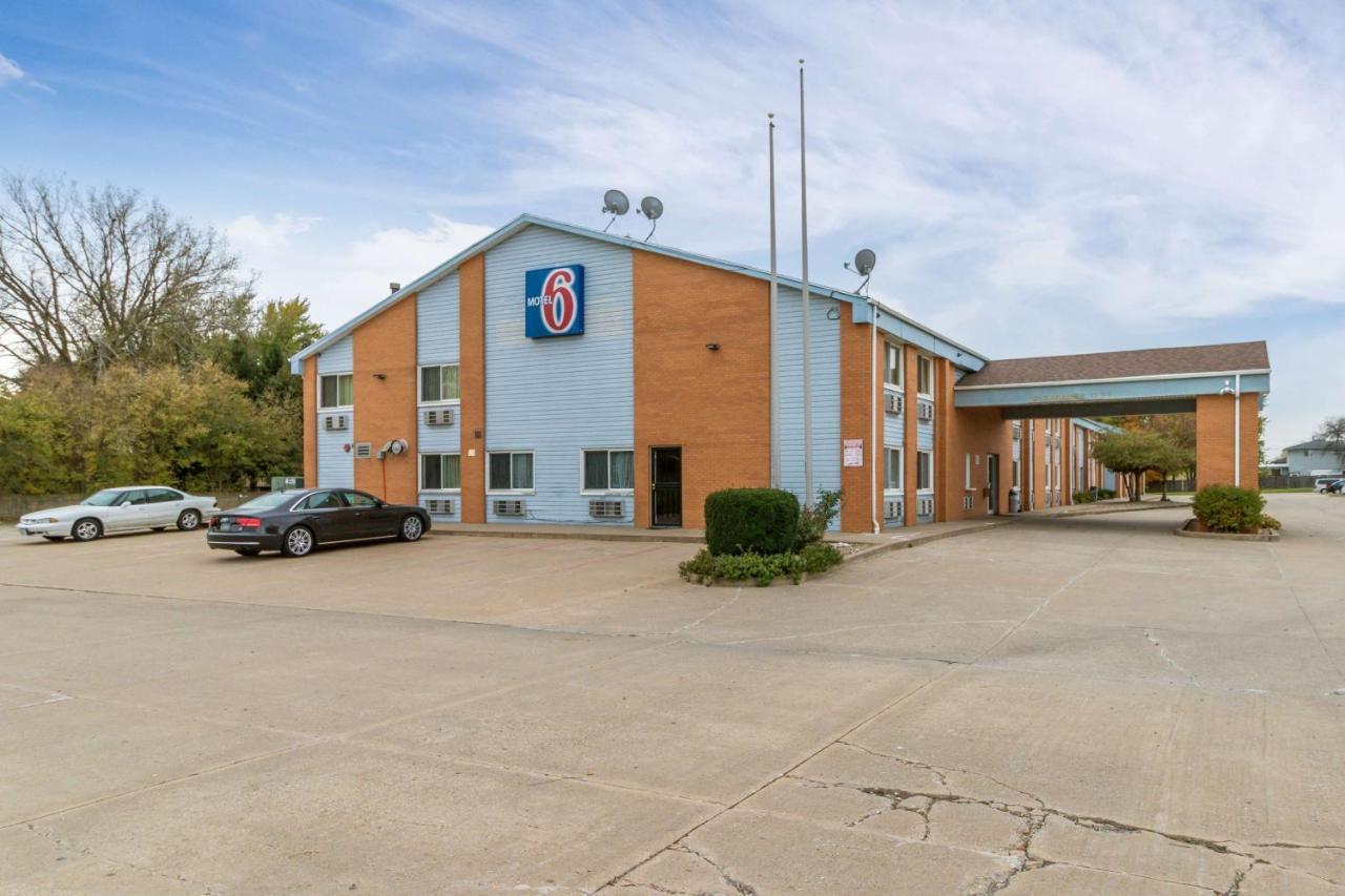 Motel 6-Davenport, Ia Bagian luar foto