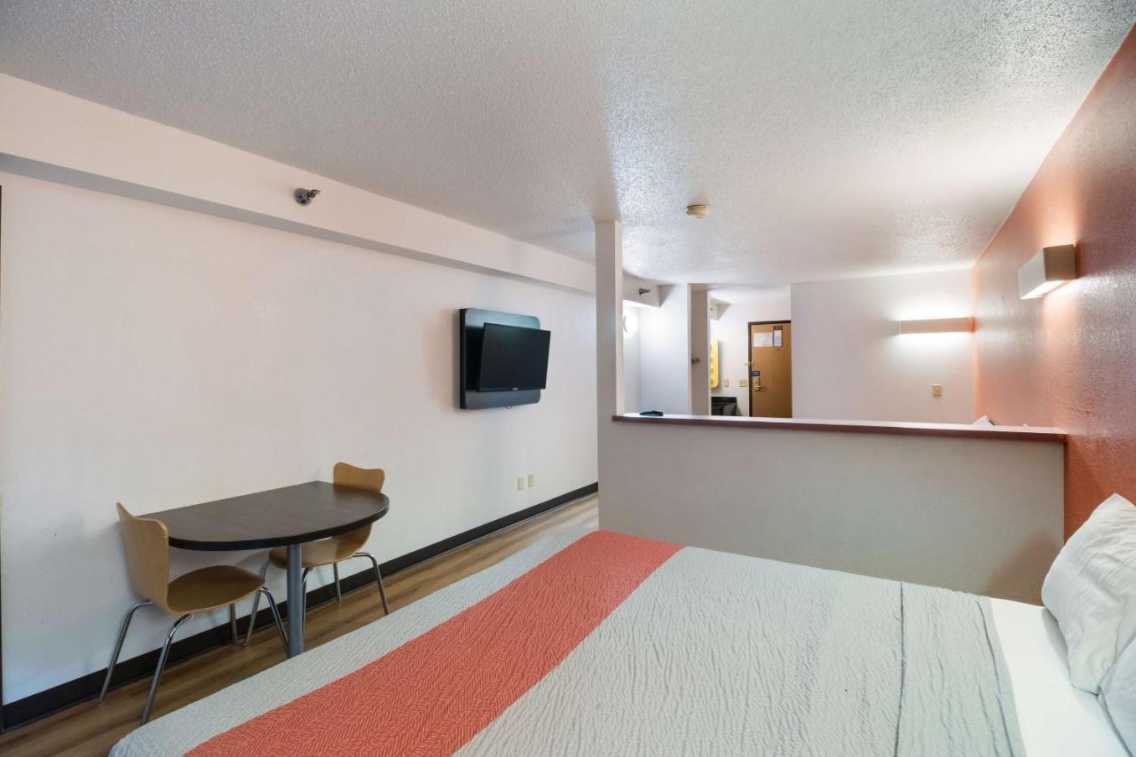 Motel 6-Davenport, Ia Bagian luar foto